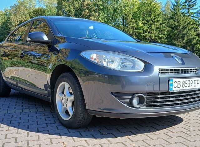 Сірий Рено Флюенс, об'ємом двигуна 1.6 л та пробігом 400 тис. км за 5650 $, фото 10 на Automoto.ua