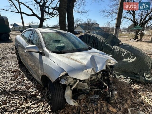 Сірий Рено Флюенс, об'ємом двигуна 2 л та пробігом 96 тис. км за 3000 $, фото 2 на Automoto.ua