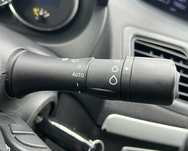 Серый Рено Флюенс, объемом двигателя 1.46 л и пробегом 225 тыс. км за 7500 $, фото 30 на Automoto.ua