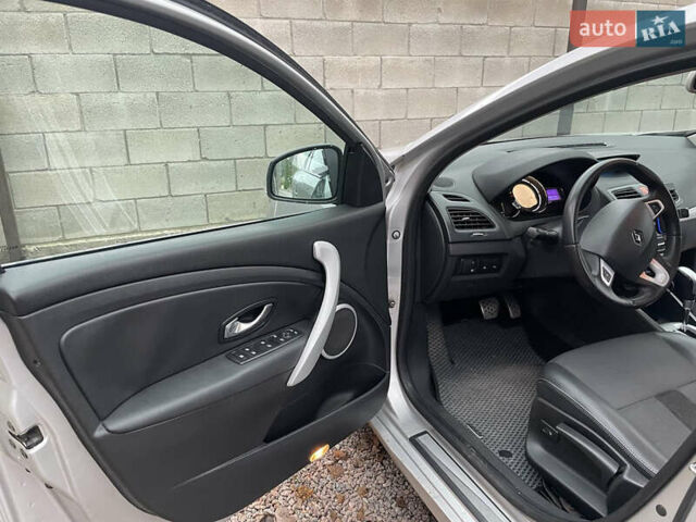 Сірий Рено Флюенс, об'ємом двигуна 2 л та пробігом 203 тис. км за 6900 $, фото 5 на Automoto.ua