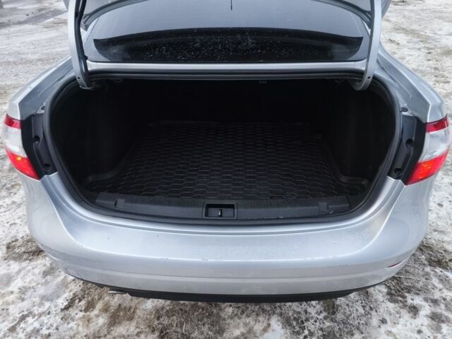 Серый Рено Флюенс, объемом двигателя 1.5 л и пробегом 245 тыс. км за 5000 $, фото 5 на Automoto.ua