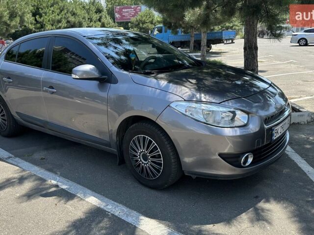 Сірий Рено Флюенс, об'ємом двигуна 1.6 л та пробігом 180 тис. км за 6700 $, фото 1 на Automoto.ua