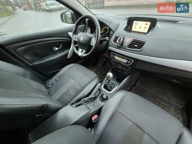 Серый Рено Флюенс, объемом двигателя 1.5 л и пробегом 238 тыс. км за 6700 $, фото 14 на Automoto.ua
