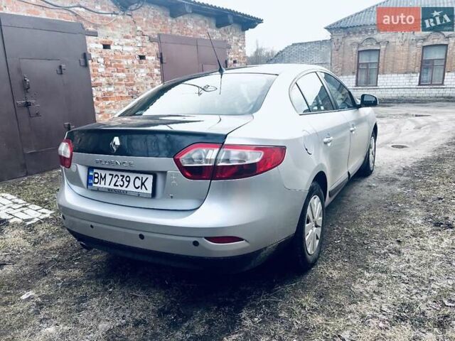 Серый Рено Флюенс, объемом двигателя 1.5 л и пробегом 172 тыс. км за 7005 $, фото 1 на Automoto.ua
