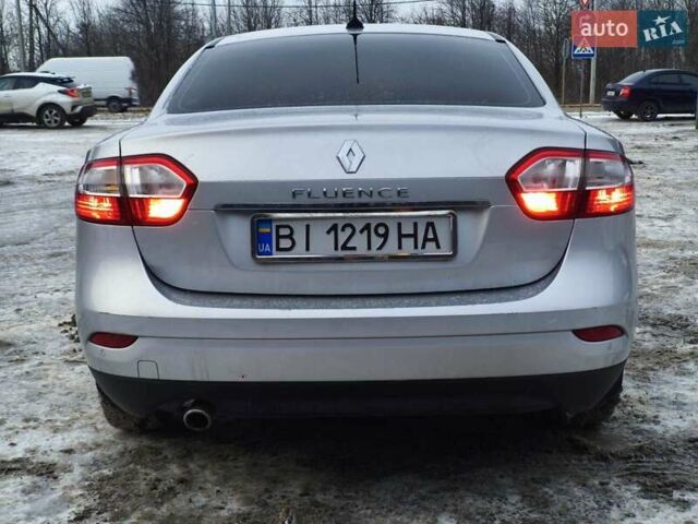 Серый Рено Флюенс, объемом двигателя 1.5 л и пробегом 245 тыс. км за 5600 $, фото 2 на Automoto.ua