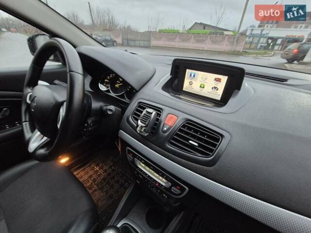 Серый Рено Флюенс, объемом двигателя 1.5 л и пробегом 238 тыс. км за 6700 $, фото 21 на Automoto.ua