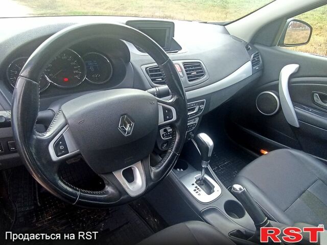 Сірий Рено Флюенс, об'ємом двигуна 1.5 л та пробігом 241 тис. км за 6900 $, фото 9 на Automoto.ua