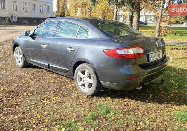 Рено Флюенс 2011 в Борисполе на Automoto.ua Серый Рено Флюенс, объемом двигателя 1.5 л и пробегом 300 тыс. км за 6000 $, фото 4 на Automoto.ua
