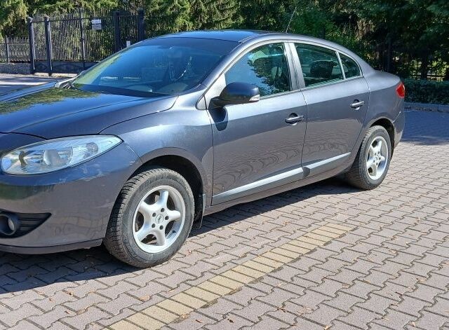 Сірий Рено Флюенс, об'ємом двигуна 1.6 л та пробігом 400 тис. км за 5650 $, фото 7 на Automoto.ua