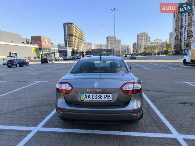 Серый Рено Флюенс, объемом двигателя 1.6 л и пробегом 109 тыс. км за 7800 $, фото 2 на Automoto.ua
