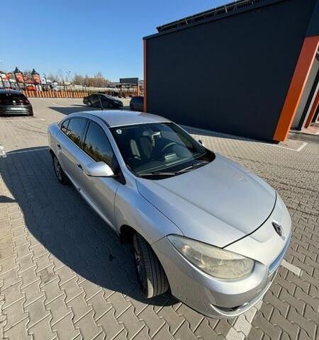 Сірий Рено Флюенс, об'ємом двигуна 1.46 л та пробігом 280 тис. км за 6500 $, фото 19 на Automoto.ua