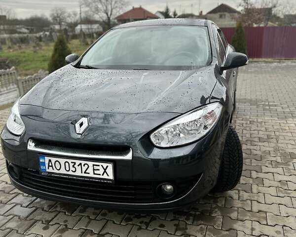 Серый Рено Флюенс, объемом двигателя 1.6 л и пробегом 346 тыс. км за 6000 $, фото 3 на Automoto.ua