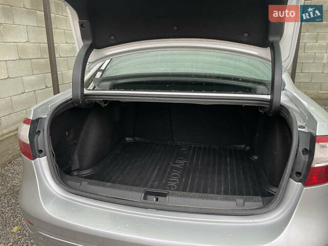 Сірий Рено Флюенс, об'ємом двигуна 2 л та пробігом 203 тис. км за 6900 $, фото 7 на Automoto.ua