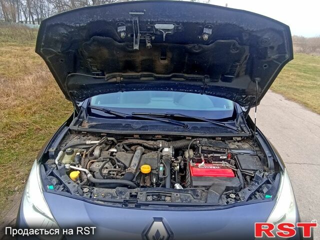 Сірий Рено Флюенс, об'ємом двигуна 1.5 л та пробігом 241 тис. км за 6900 $, фото 12 на Automoto.ua