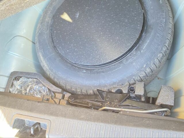 Серый Рено Флюенс, объемом двигателя 1.5 л и пробегом 300 тыс. км за 6000 $, фото 8 на Automoto.ua