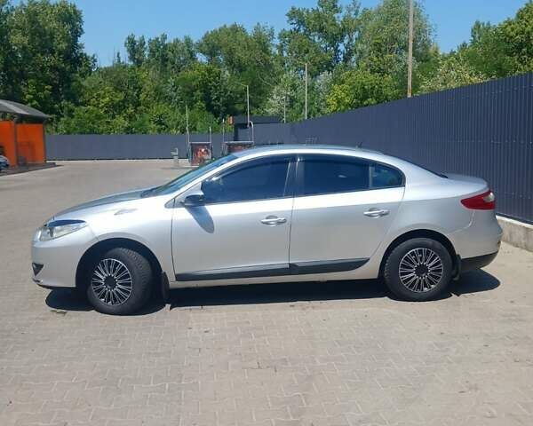 Сірий Рено Флюенс, об'ємом двигуна 1.46 л та пробігом 330 тис. км за 5300 $, фото 8 на Automoto.ua