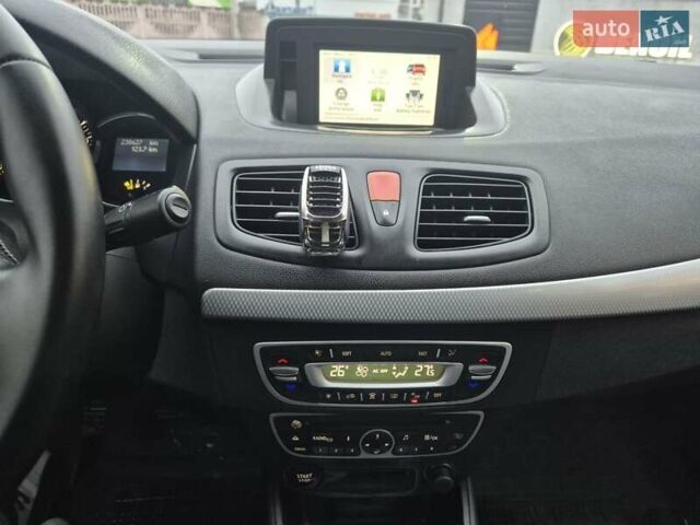 Серый Рено Флюенс, объемом двигателя 1.5 л и пробегом 238 тыс. км за 6700 $, фото 27 на Automoto.ua