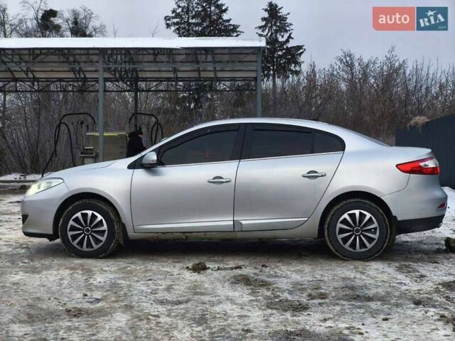 Серый Рено Флюенс, объемом двигателя 1.5 л и пробегом 245 тыс. км за 5600 $, фото 1 на Automoto.ua