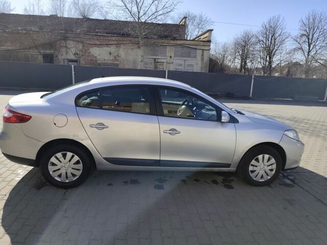 Сірий Рено Флюенс, об'ємом двигуна 1.5 л та пробігом 314 тис. км за 5500 $, фото 3 на Automoto.ua