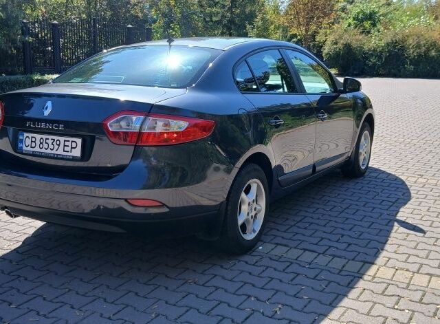 Сірий Рено Флюенс, об'ємом двигуна 1.6 л та пробігом 400 тис. км за 5650 $, фото 23 на Automoto.ua