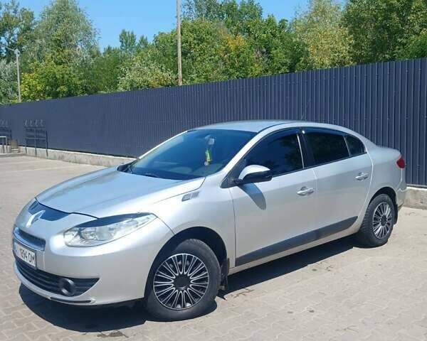 Сірий Рено Флюенс, об'ємом двигуна 1.46 л та пробігом 330 тис. км за 5300 $, фото 9 на Automoto.ua