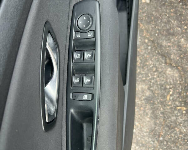 Серый Рено Флюенс, объемом двигателя 1.46 л и пробегом 225 тыс. км за 7500 $, фото 16 на Automoto.ua