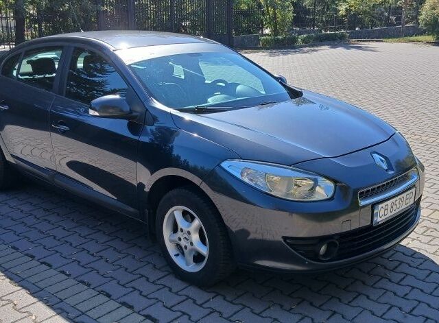 Сірий Рено Флюенс, об'ємом двигуна 1.6 л та пробігом 400 тис. км за 5650 $, фото 17 на Automoto.ua