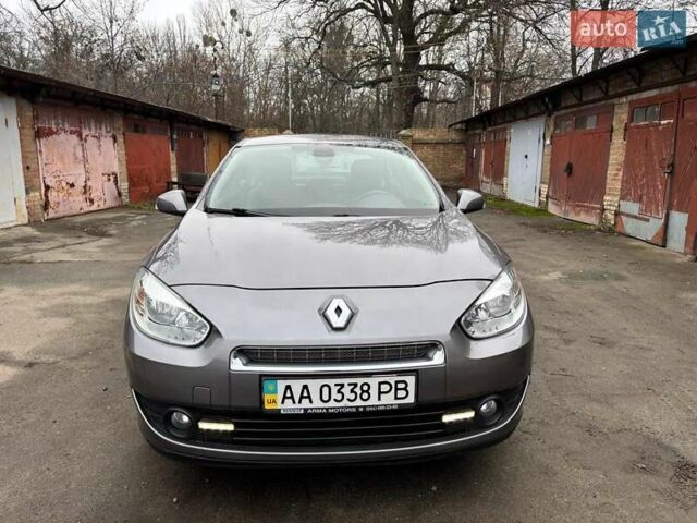 Серый Рено Флюенс, объемом двигателя 1.6 л и пробегом 109 тыс. км за 8499 $, фото 8 на Automoto.ua
