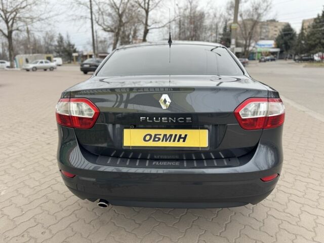 Серый Рено Флюенс, объемом двигателя 1.6 л и пробегом 186 тыс. км за 6999 $, фото 5 на Automoto.ua
