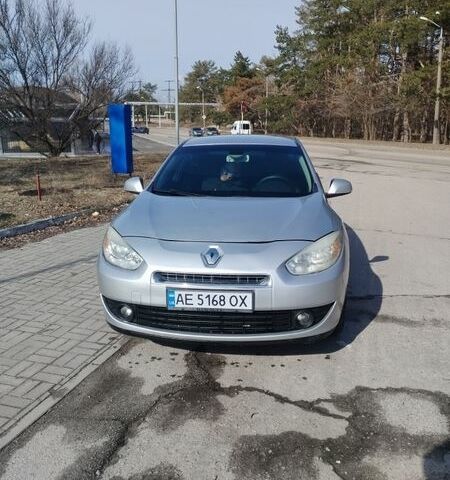 Серый Рено Флюенс, объемом двигателя 1.6 л и пробегом 228 тыс. км за 5200 $, фото 11 на Automoto.ua