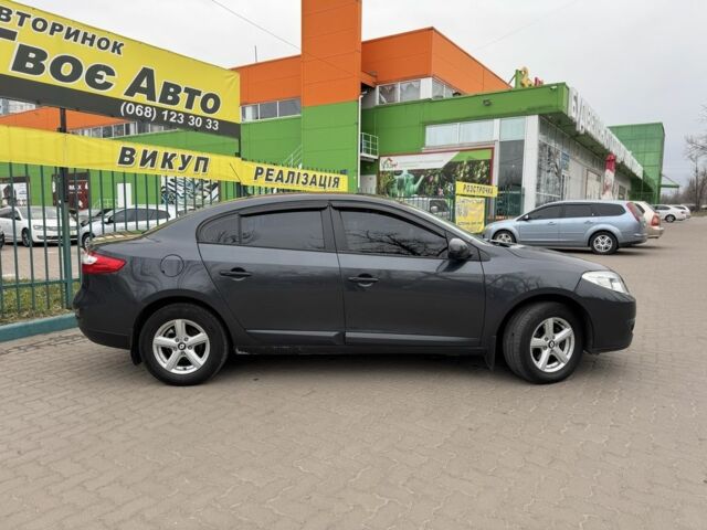 Серый Рено Флюенс, объемом двигателя 1.6 л и пробегом 186 тыс. км за 6999 $, фото 7 на Automoto.ua