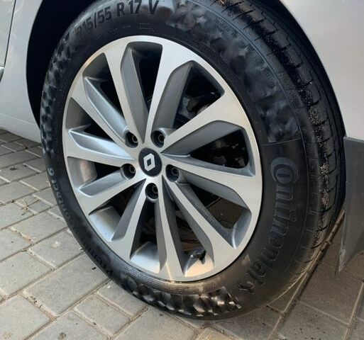 Сірий Рено Флюенс, об'ємом двигуна 1.46 л та пробігом 280 тис. км за 6500 $, фото 17 на Automoto.ua