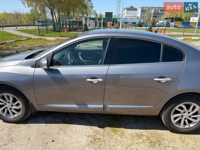 Сірий Рено Флюенс, об'ємом двигуна 2 л та пробігом 204 тис. км за 8000 $, фото 2 на Automoto.ua