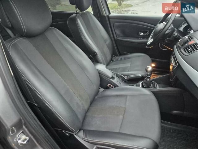 Серый Рено Флюенс, объемом двигателя 1.5 л и пробегом 238 тыс. км за 6700 $, фото 12 на Automoto.ua