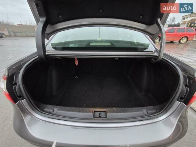 Серый Рено Флюенс, объемом двигателя 1.5 л и пробегом 238 тыс. км за 6700 $, фото 19 на Automoto.ua