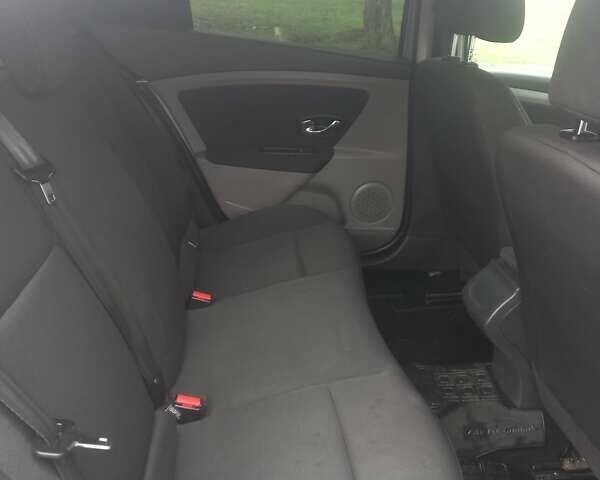 Серый Рено Флюенс, объемом двигателя 1.6 л и пробегом 280 тыс. км за 6500 $, фото 13 на Automoto.ua