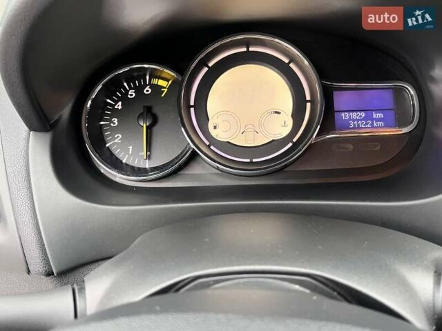 Серый Рено Флюенс, объемом двигателя 2 л и пробегом 130 тыс. км за 8150 $, фото 21 на Automoto.ua