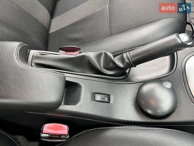 Серый Рено Флюенс, объемом двигателя 2 л и пробегом 130 тыс. км за 8150 $, фото 20 на Automoto.ua