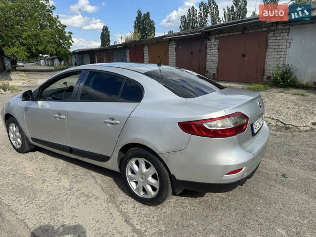 Серый Рено Флюенс, объемом двигателя 1.46 л и пробегом 378 тыс. км за 4500 $, фото 4 на Automoto.ua