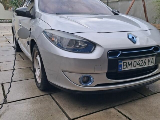 Серый Рено Флюенс, объемом двигателя 0 л и пробегом 144 тыс. км за 4500 $, фото 9 на Automoto.ua