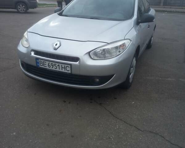 Серый Рено Флюенс, объемом двигателя 1.6 л и пробегом 280 тыс. км за 6500 $, фото 9 на Automoto.ua