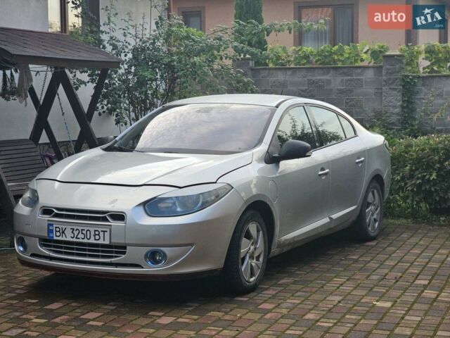Сірий Рено Флюенс, об'ємом двигуна 0 л та пробігом 130 тис. км за 3400 $, фото 4 на Automoto.ua
