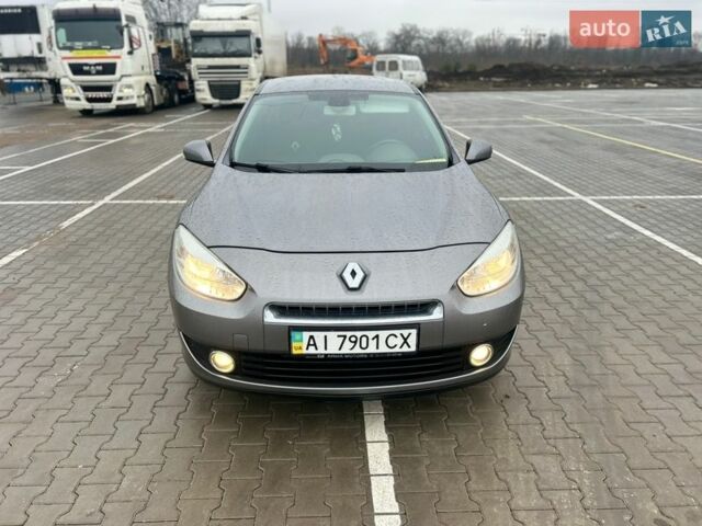 Серый Рено Флюенс, объемом двигателя 1.5 л и пробегом 273 тыс. км за 6000 $, фото 5 на Automoto.ua