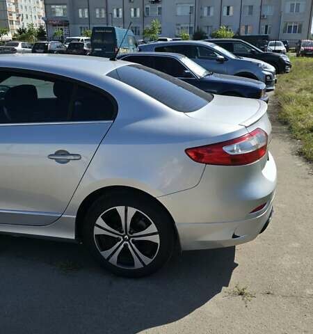 Серый Рено Флюенс, объемом двигателя 2 л и пробегом 168 тыс. км за 6950 $, фото 11 на Automoto.ua