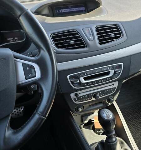 Серый Рено Флюенс, объемом двигателя 2 л и пробегом 168 тыс. км за 6950 $, фото 13 на Automoto.ua