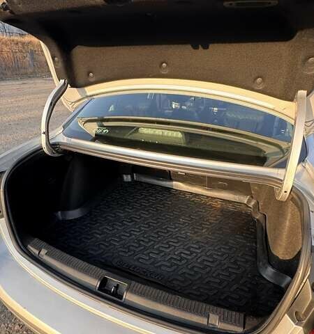 Серый Рено Флюенс, объемом двигателя 1.6 л и пробегом 150 тыс. км за 8000 $, фото 14 на Automoto.ua