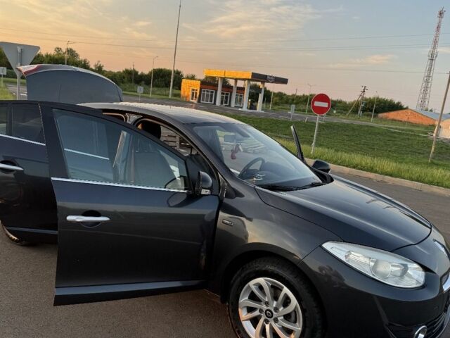 Сірий Рено Флюенс, об'ємом двигуна 1.6 л та пробігом 242 тис. км за 7300 $, фото 2 на Automoto.ua