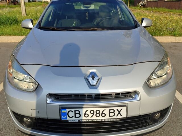 Сірий Рено Флюенс, об'ємом двигуна 1.5 л та пробігом 185 тис. км за 7600 $, фото 1 на Automoto.ua