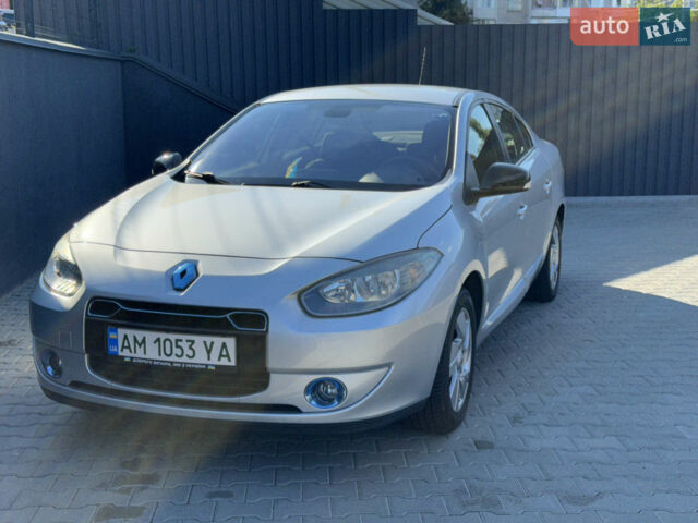 Сірий Рено Флюенс, об'ємом двигуна 0 л та пробігом 45 тис. км за 6000 $, фото 1 на Automoto.ua