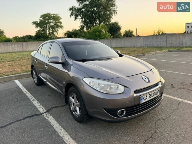 Сірий Рено Флюенс, об'ємом двигуна 2 л та пробігом 241 тис. км за 6200 $, фото 1 на Automoto.ua